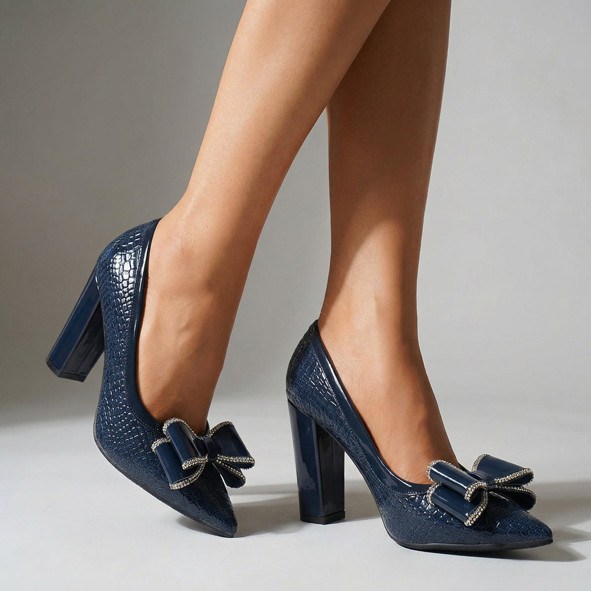 Cecilia | Zapatos de Salón con Lazo Brillante, Sofisticados