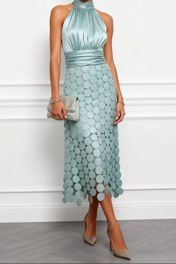 Celine | Vestido Midi de Invitada con Cuello Halter y Apliques, Elegante