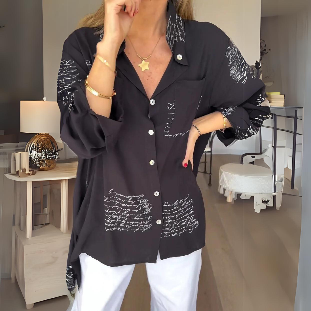 Sara | Camisa Oversize con Estampado Caligráfico, Chic