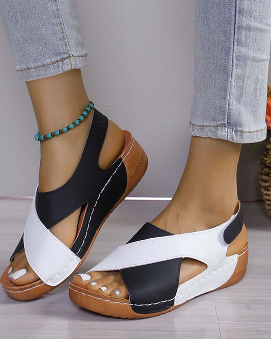 Sandalias de Cuña con Colores Combinados