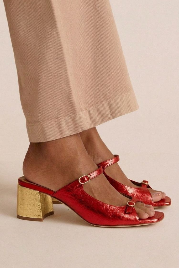 Regina | Zapatos de Tacón con Acabado Brillante, Llamativos