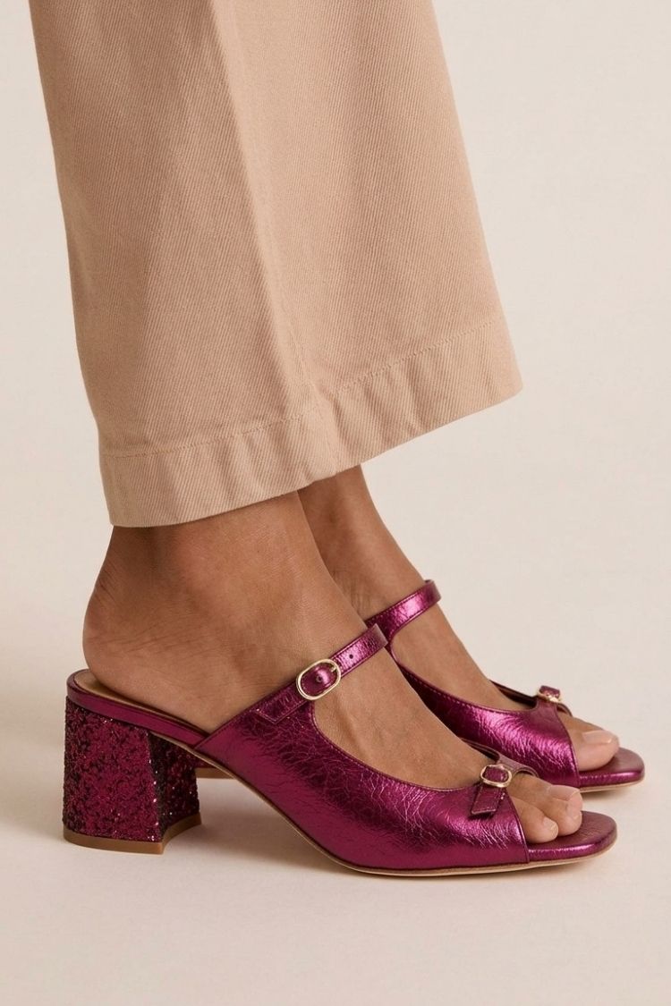 Regina | Zapatos de Tacón con Acabado Brillante, Llamativos