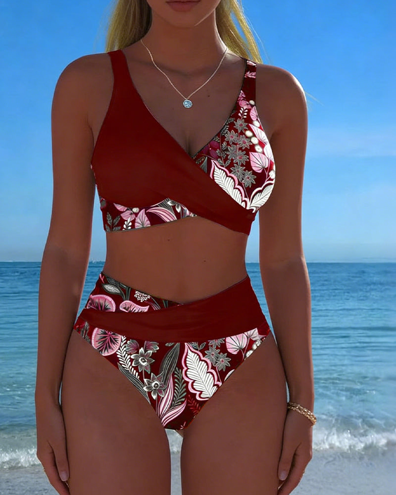 Vania | Bikini Floral en Contraste de Color, Alegre y Veraniego
