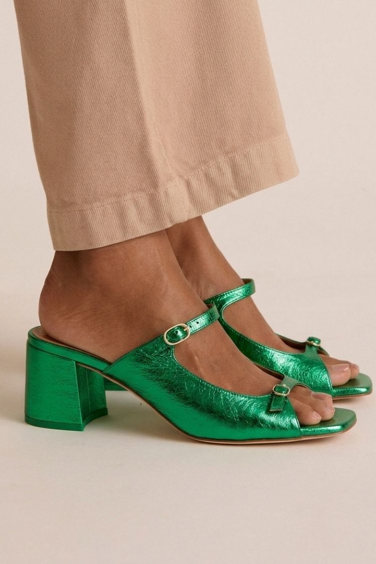 Regina | Zapatos de Tacón con Acabado Brillante, Llamativos