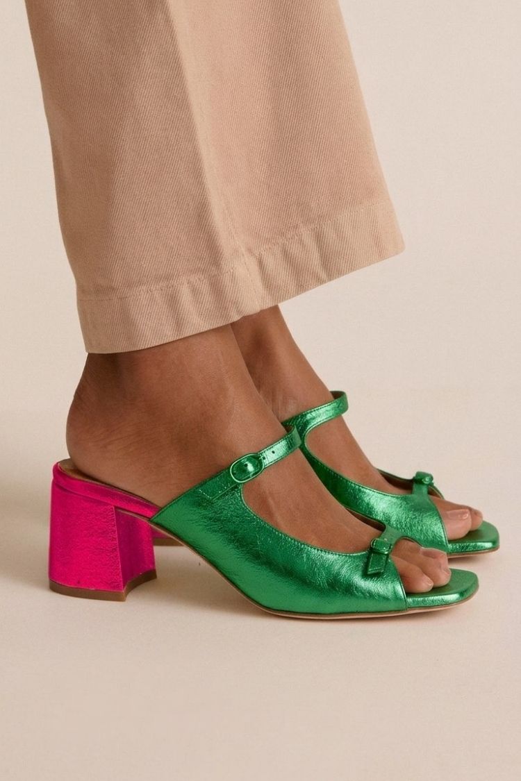 Regina | Zapatos de Tacón con Acabado Brillante, Llamativos