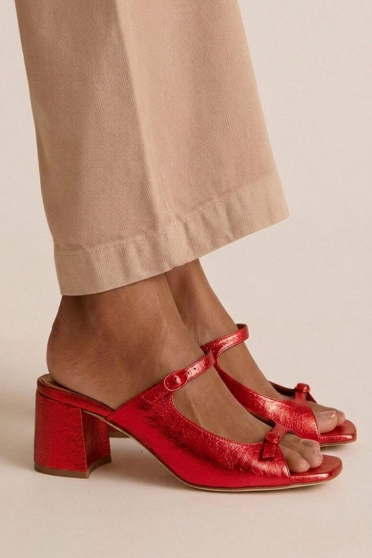 Regina | Zapatos de Tacón con Acabado Brillante, Llamativos