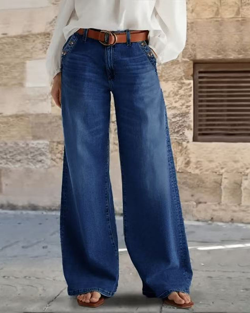 Vaquero Holgado con Detalles de Botones