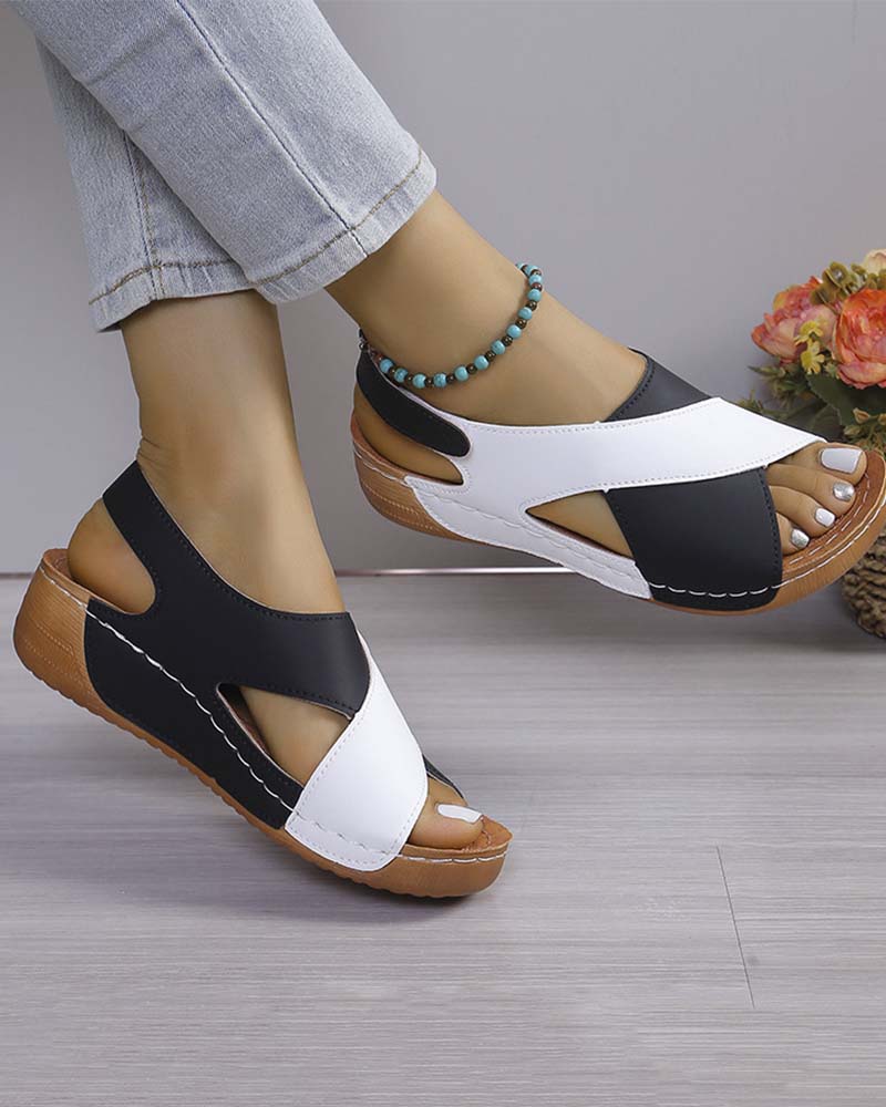 Sandalias de Cuña con Colores Combinados