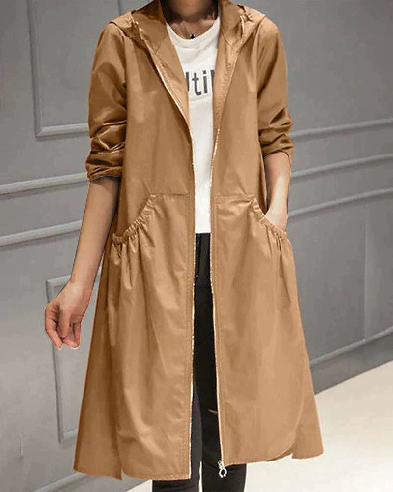 Saray | Chaqueta Ligera con Capucha Evasé, Práctica