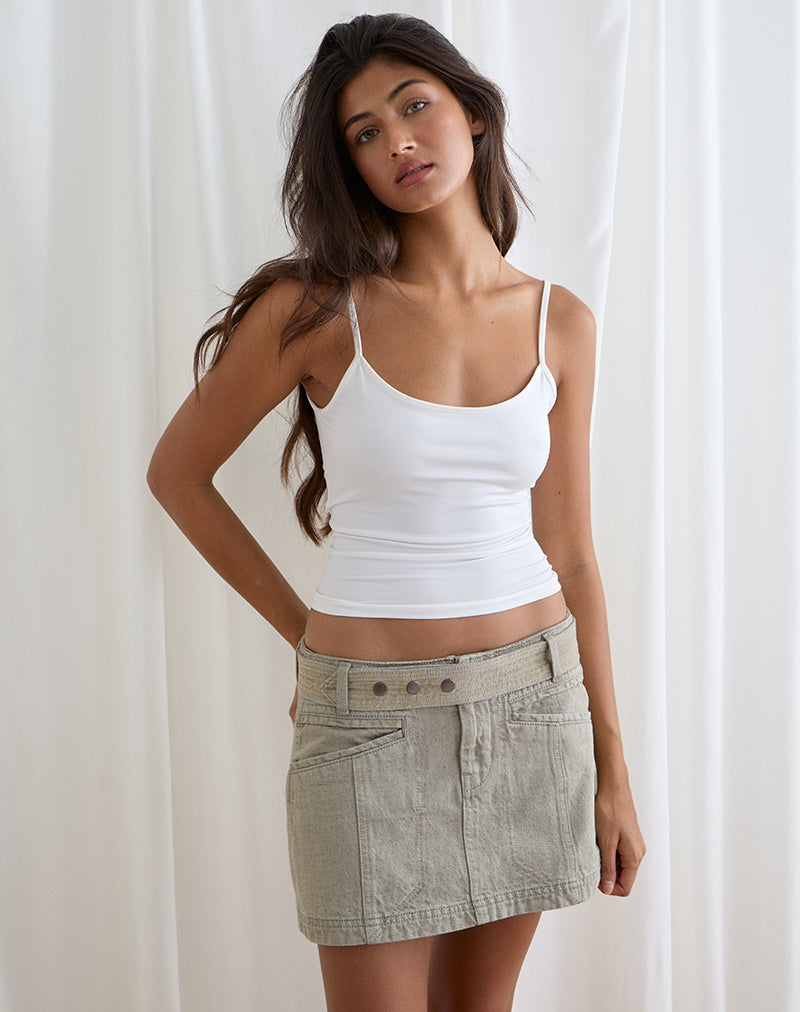 Fernanda | Falda Mini Vaquera con Cinturón, Moderna