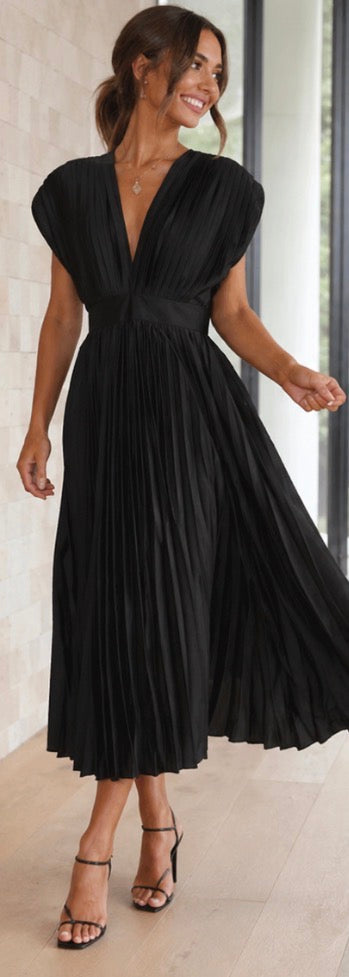 Marni | Vestido Midi Plisado con Escote en V, Elegante y Sofisticado