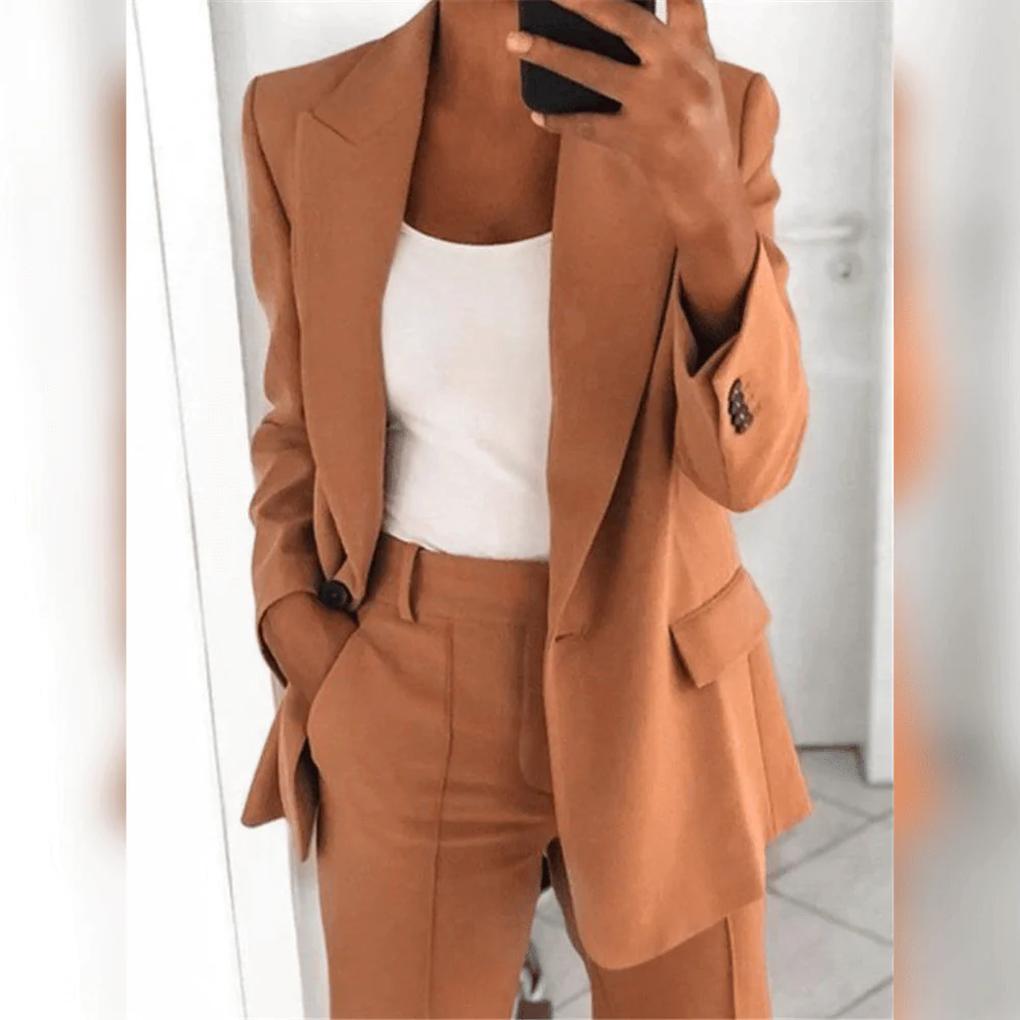 Delfina | Traje de Blazer con Solapa y Pantalón Recto, Formal