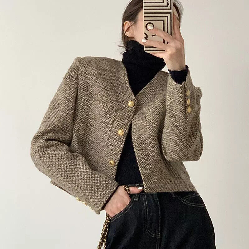 Gina | Chaqueta Corta sin Cuello con Botones Dorados, Chic