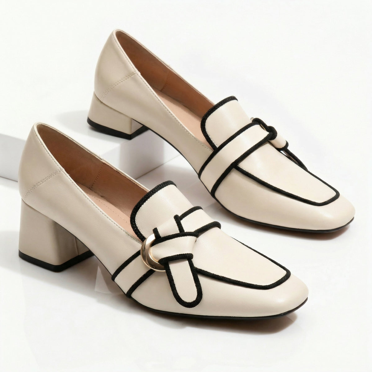 Livia | Mocasines de Tacón con Ribete en Contraste, Modernos