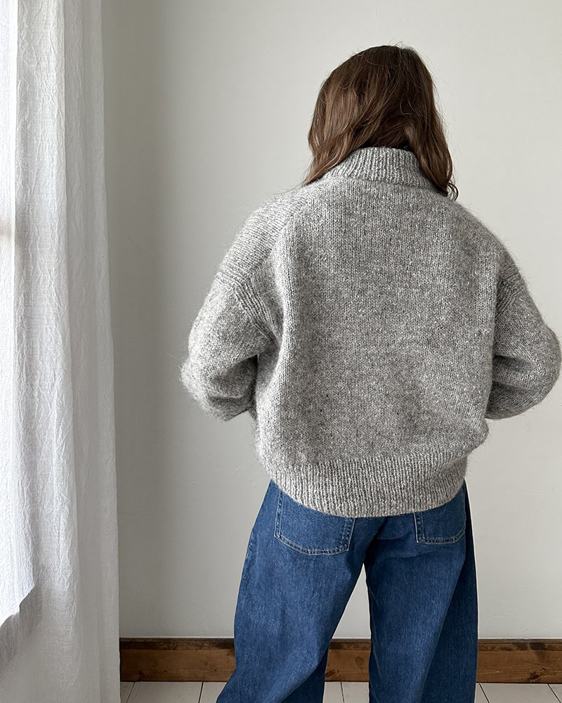 Zinnia | Cárdigan de Cuello Alto con Botones Estilo Asta, Elegancia Sobria