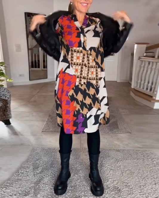 Vestido estampado de manga larga y escote en V