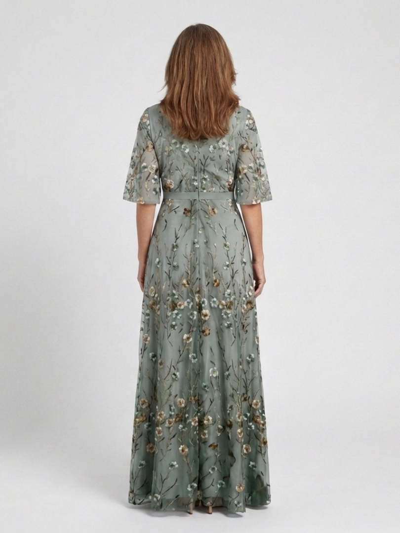 Gala | Vestido Maxi Floral de Tul con Escote en V y Mangas Transparentes