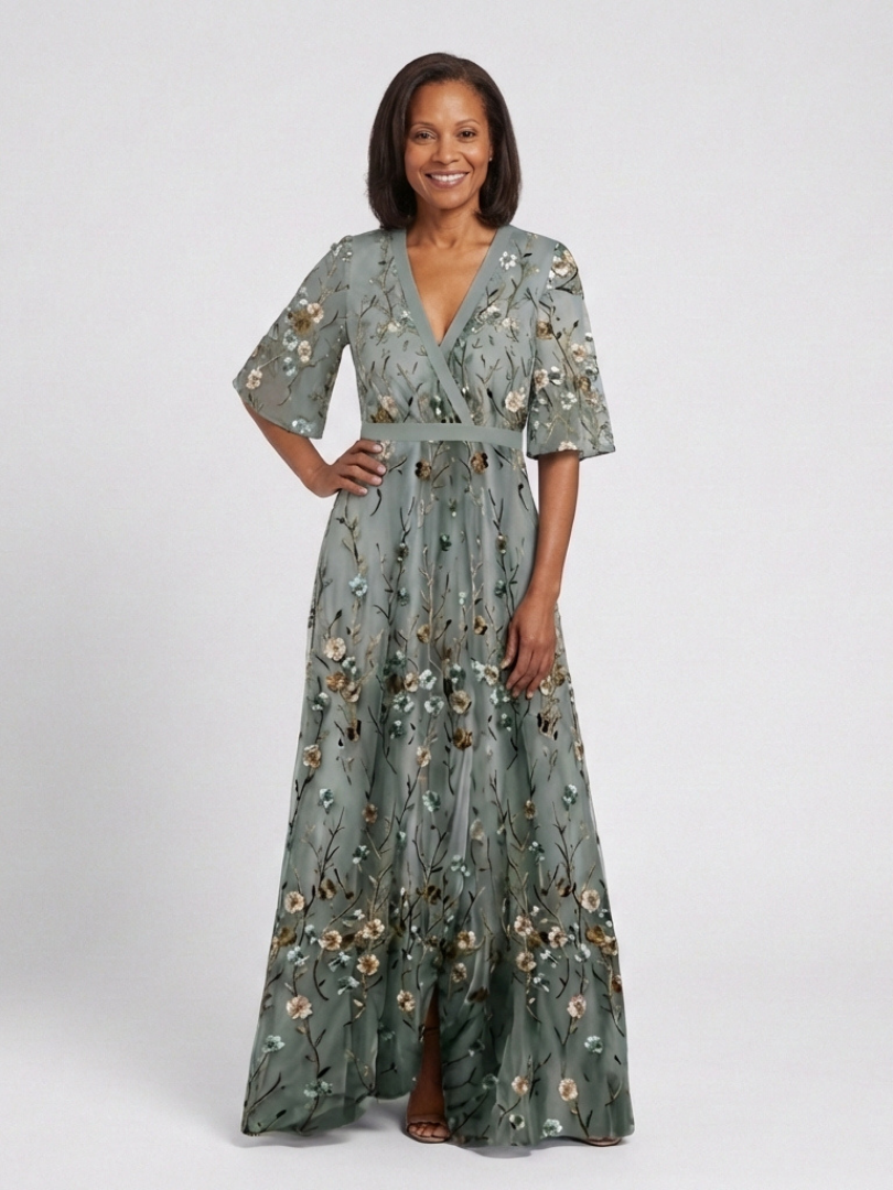 Gala | Vestido Maxi Floral de Tul con Escote en V y Mangas Transparentes