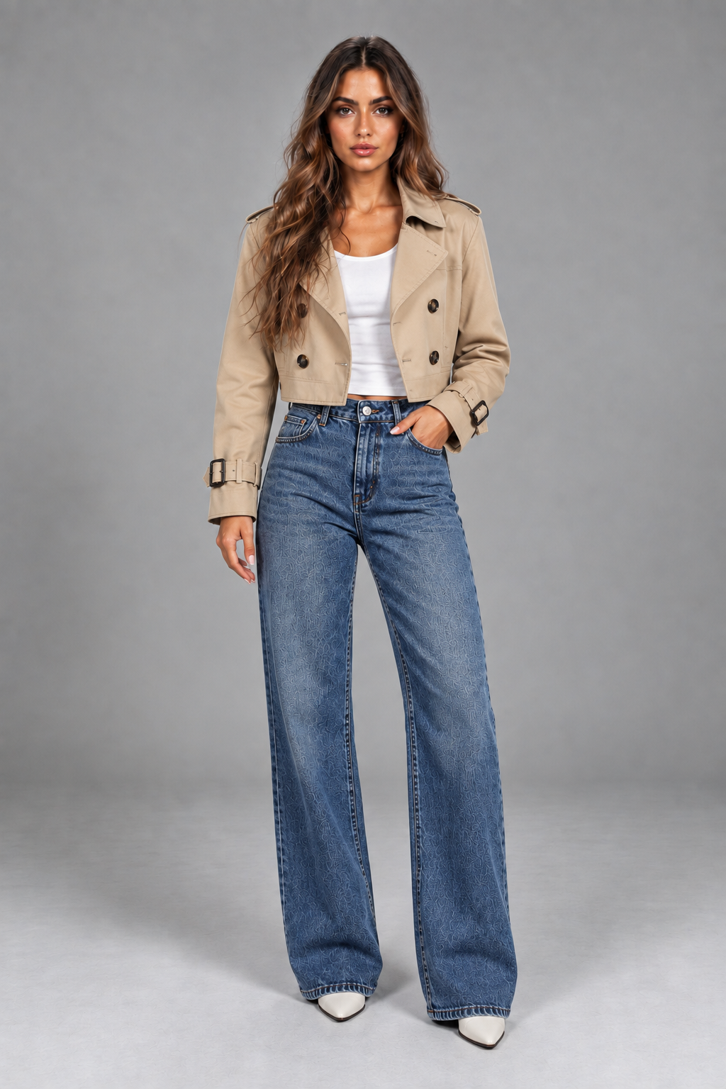 Modelo con chaqueta LEONORA - frente