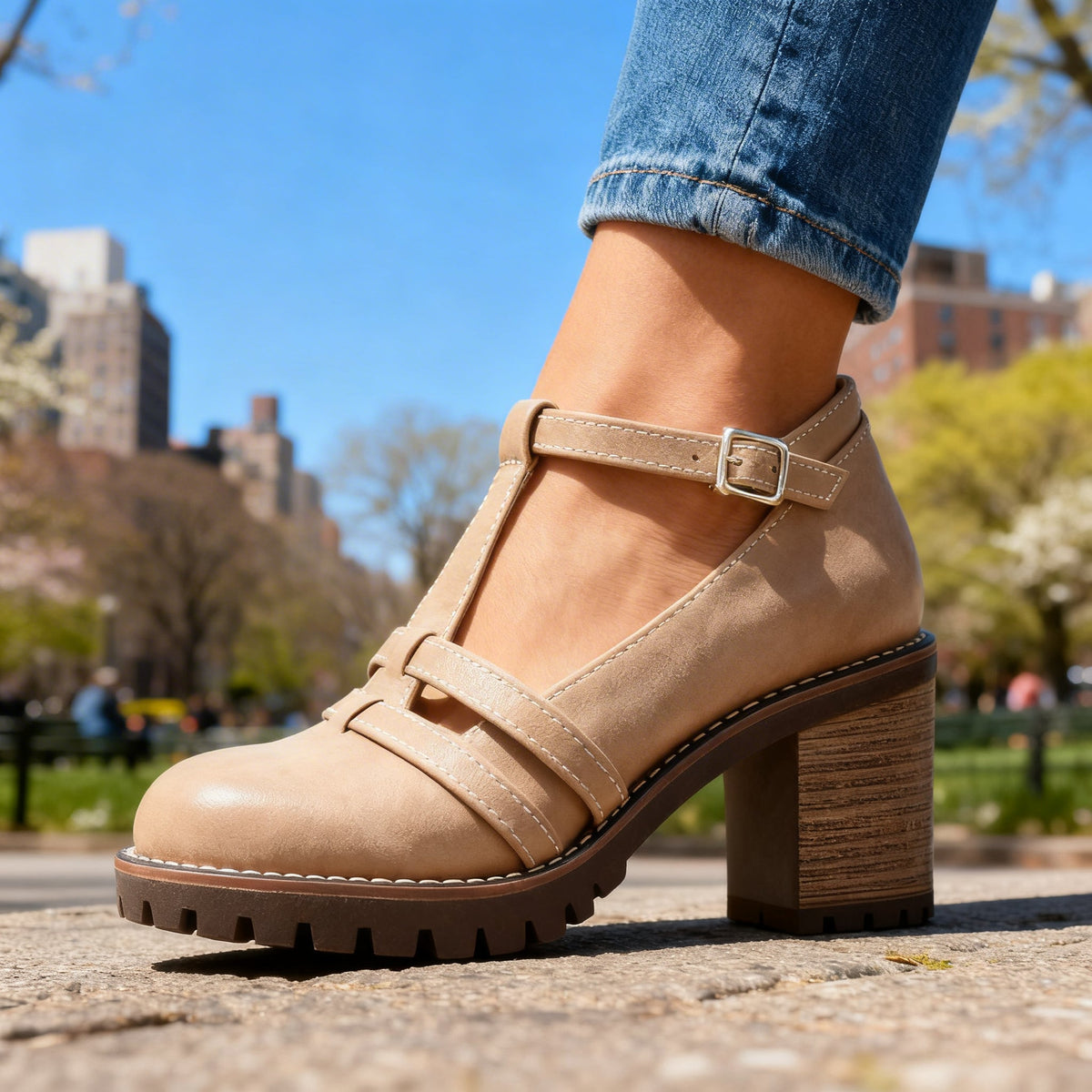 Romilly | Zapatos de Tacón Ancho con Tira en T, Retro