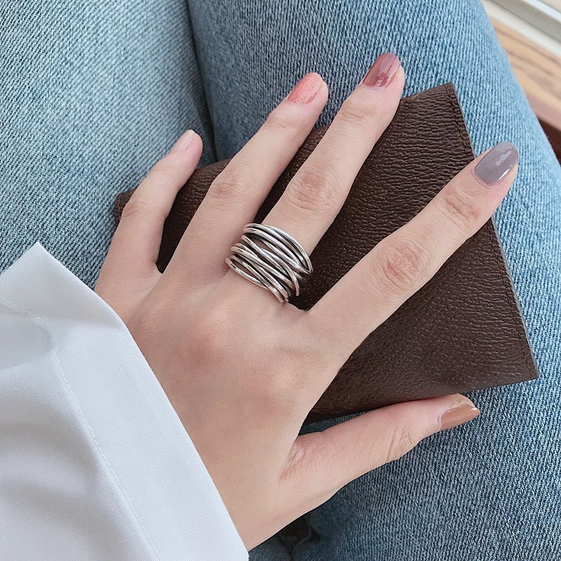 Silvia | Anillo Ajustable de Plata de Ley con Capas, Moderno
