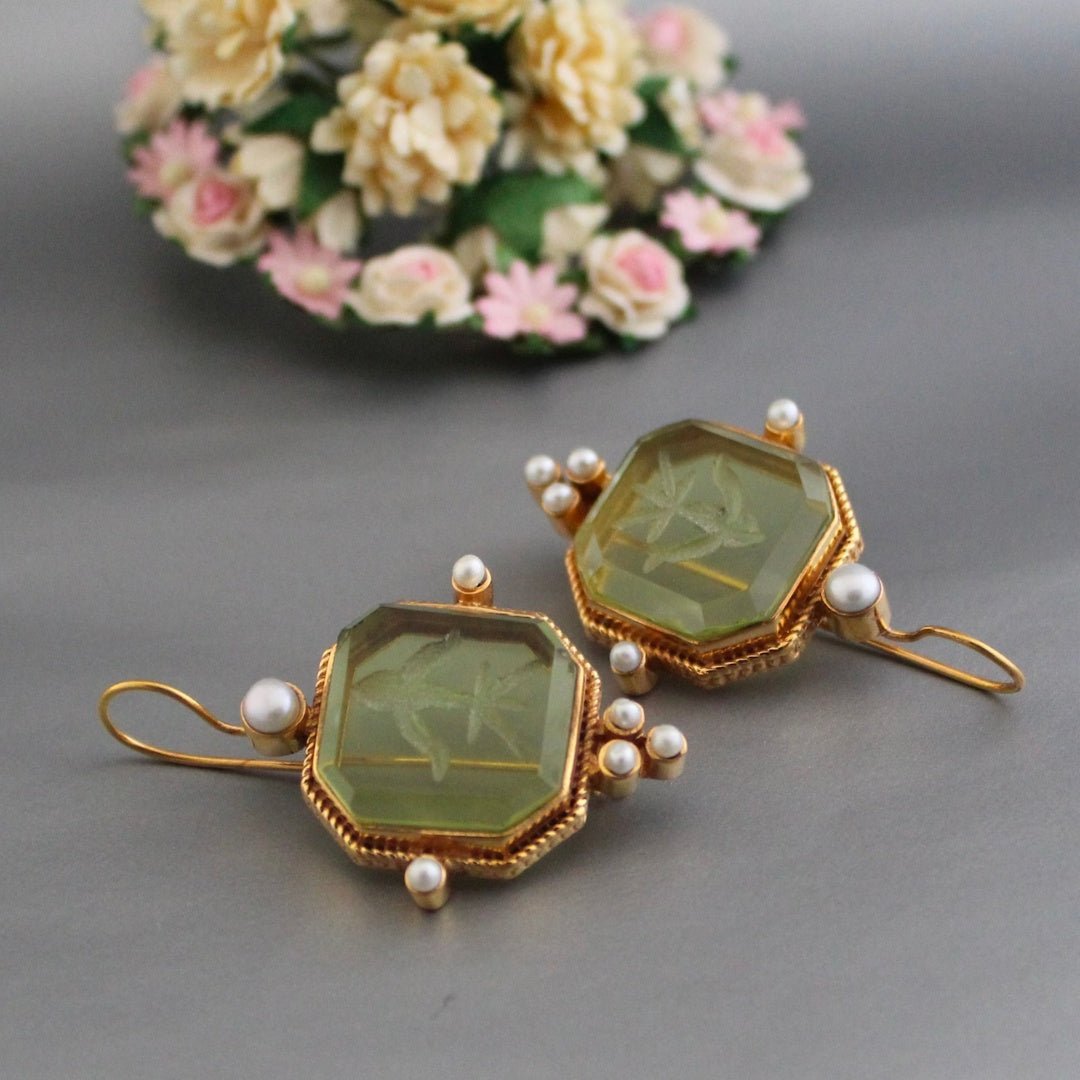 Vivara | Pendientes Vintage Verdes con Perla, Elegantes